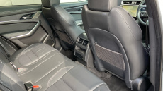 Jaguar F-Pace 2.0 D200 R-Dynamic Black 5dr Auto AWD Diesel Estate